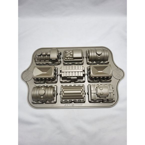 Nordic Ware Train Cake Pan - Picture 1 of 5